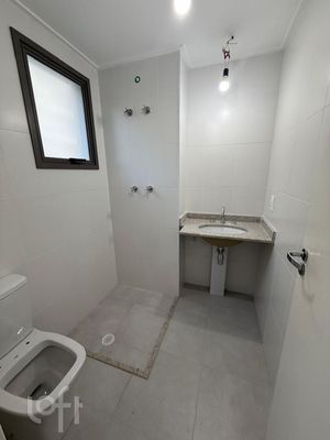 Image 14 - 880482