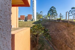 Image 4 - 880483