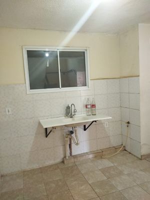 Image 3 - 880483