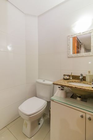 Image 7 - 880494