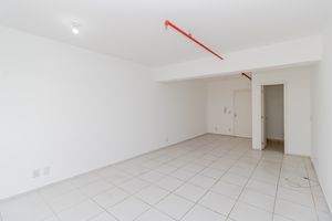 Image 7 - 880499