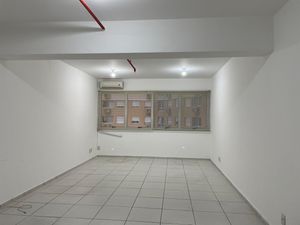 Image 3 - 880499