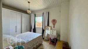 Image 39 - 880501