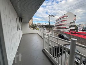 Image 19 - 880521