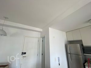 Image 1 - 880522