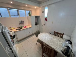 Image 1 - 880523