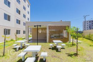 Image 7 - 880524