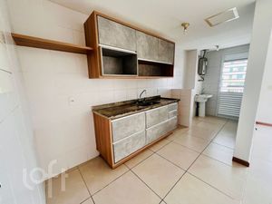 Image 3 - 880525