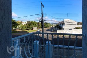 Image 37 - 880528