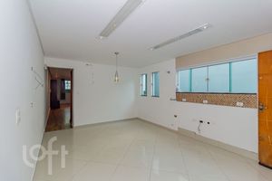 Image 8 - 880529