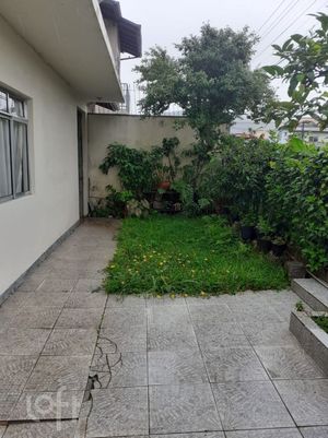 Image 6 - 880534