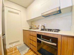 Image 4 - 880537