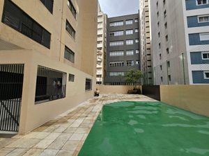 Image 84 - 880546