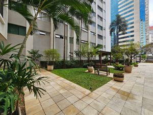 Image 96 - 880546