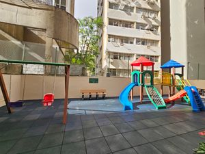 Image 83 - 880546