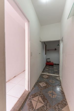 Image 16 - 880547