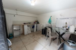 Image 35 - 880547