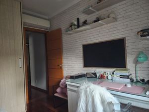 Image 2 - 880659
