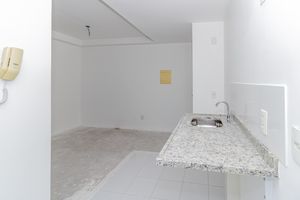 Image 25 - 880662
