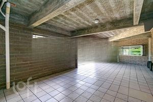 Image 7 - 880670
