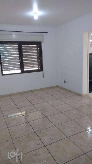 Image 7 - 880679