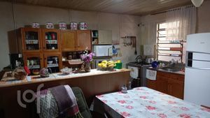Image 24 - 880683
