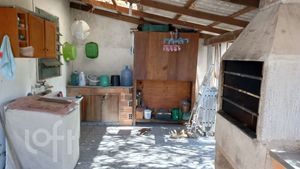 Image 8 - 880683