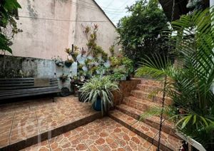 Image 5 - 880712