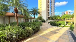 Image 68 - 880721