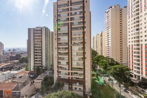 Image 30 - 880722