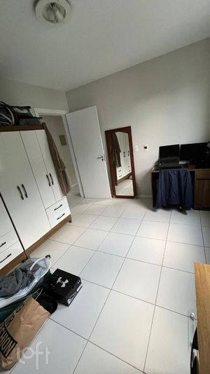 Image 25 - 880723