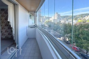 Image 6 - 880734