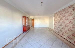 Image 8 - 880734