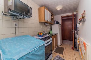 Image 15 - 880773
