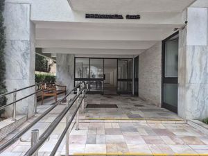Image 14 - 880775