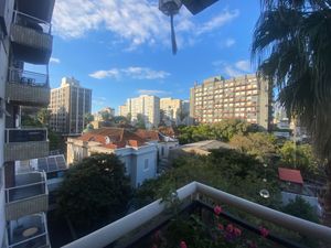 Image 3 - 880776