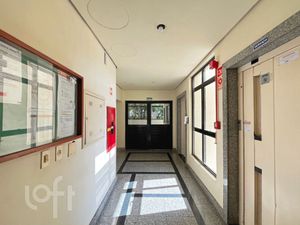 Image 27 - 880814