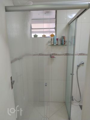 Image 9 - 880816