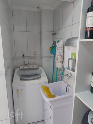 Image 17 - 880816