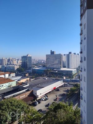 Image 8 - 880817