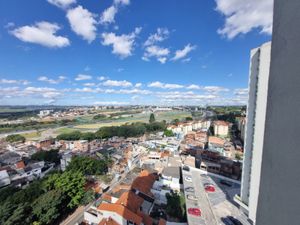 Image 8 - 880818