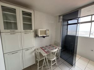 Image 8 - 880819