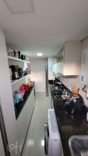 Image 2 - 880827