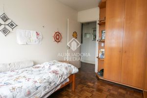 Image 30 - 880862
