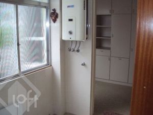 Image 7 - 880862