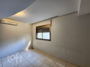 Image 32 - 880863