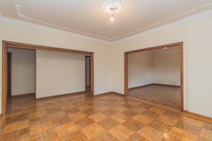 Image 3 - 880867