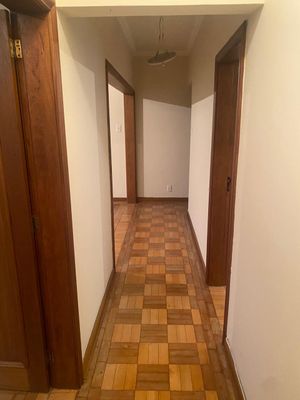 Image 1 - 880867