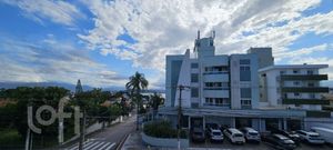 Image 11 - 880868