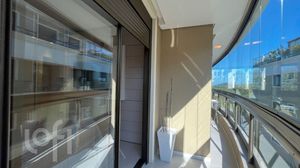 Image 15 - 880872